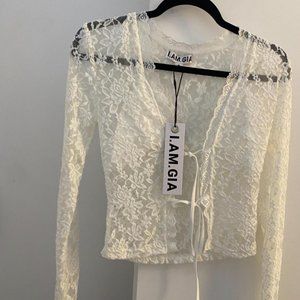 I am Gia SAPPHIRA TOP in White Size S